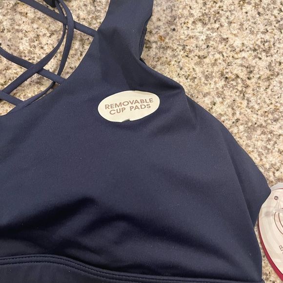 Balance collection yoga top, size XL - Picture 4 of 6